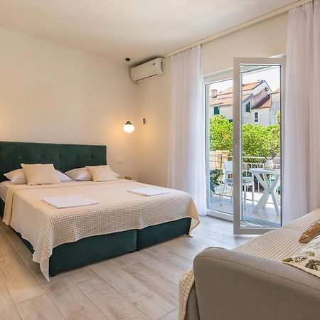 Tatijana Holiday Apartments Makarska Exterior photo